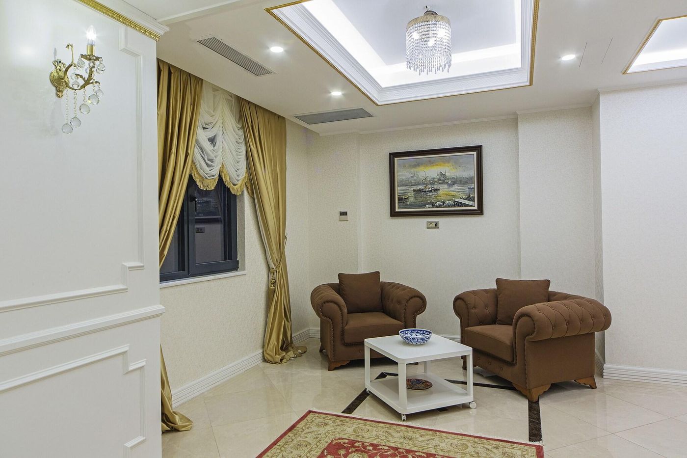 Grand-Naki-Hotel-Lobby-25