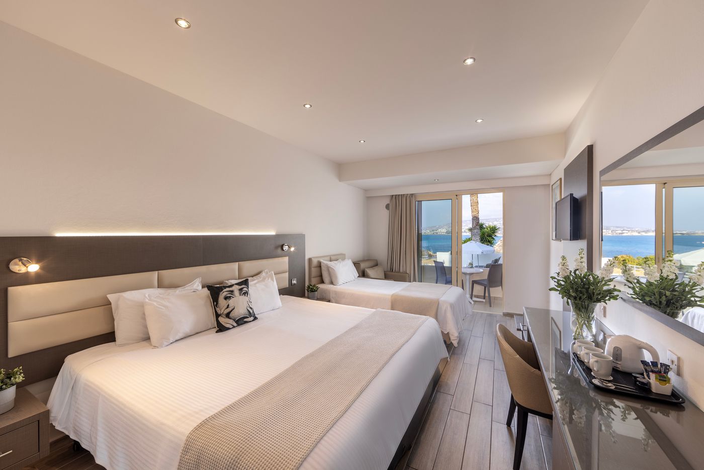 Queens-Bay-Hotel-Room-28