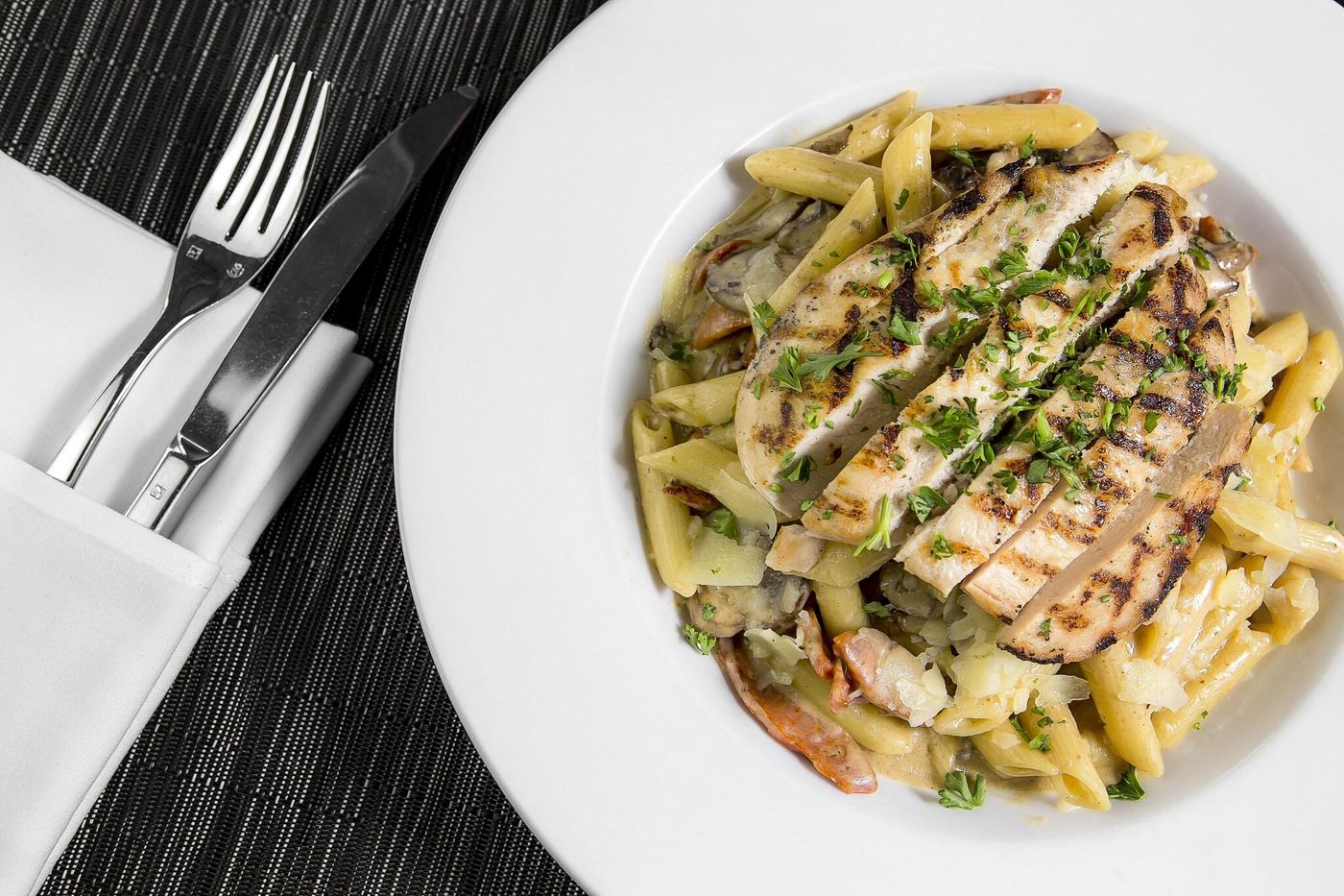 Pinnacle-Hotel-at-the-Pier-Restaurant-31