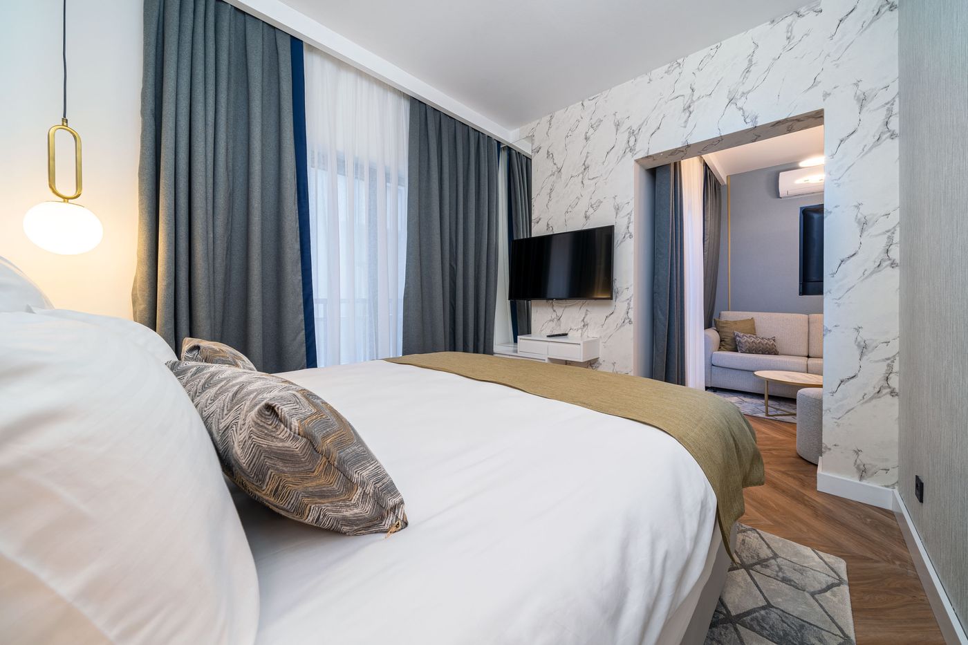 Hotel-Millennium-Room-15