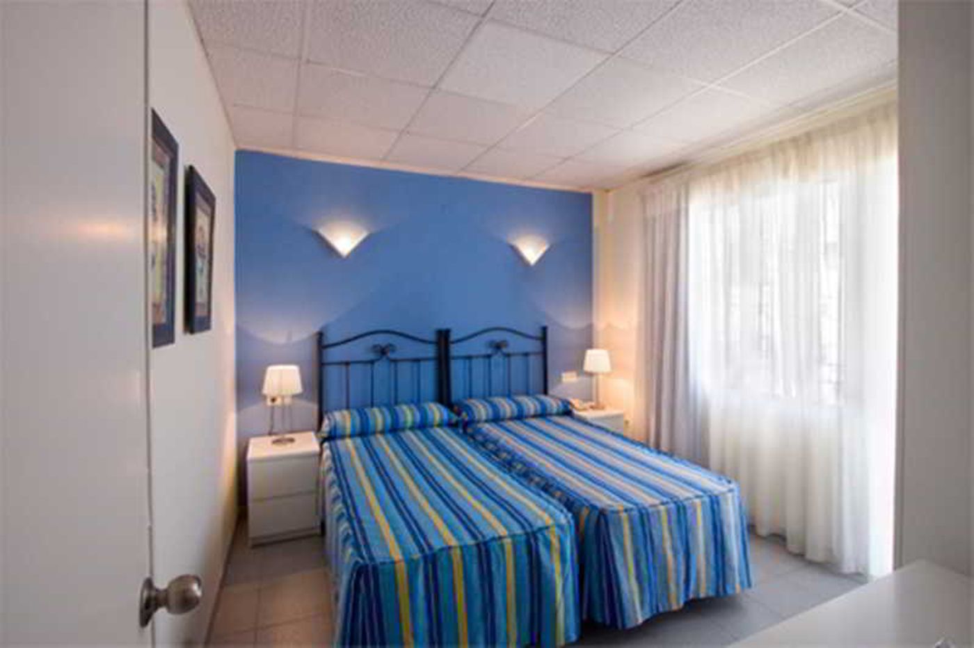 Ecuador-Park-Room-55