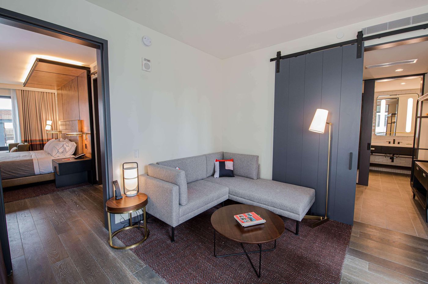 Canopy-by-Hilton-Jersey-City-Arts-District-Room-28