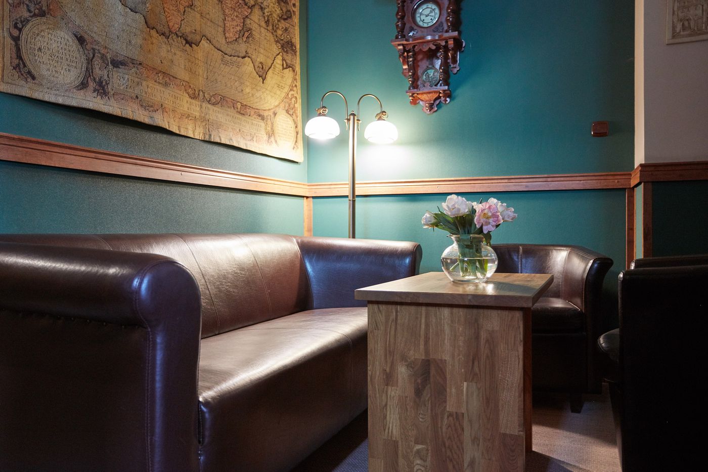 Batory -Poland-KRAKOW-Lobby-6