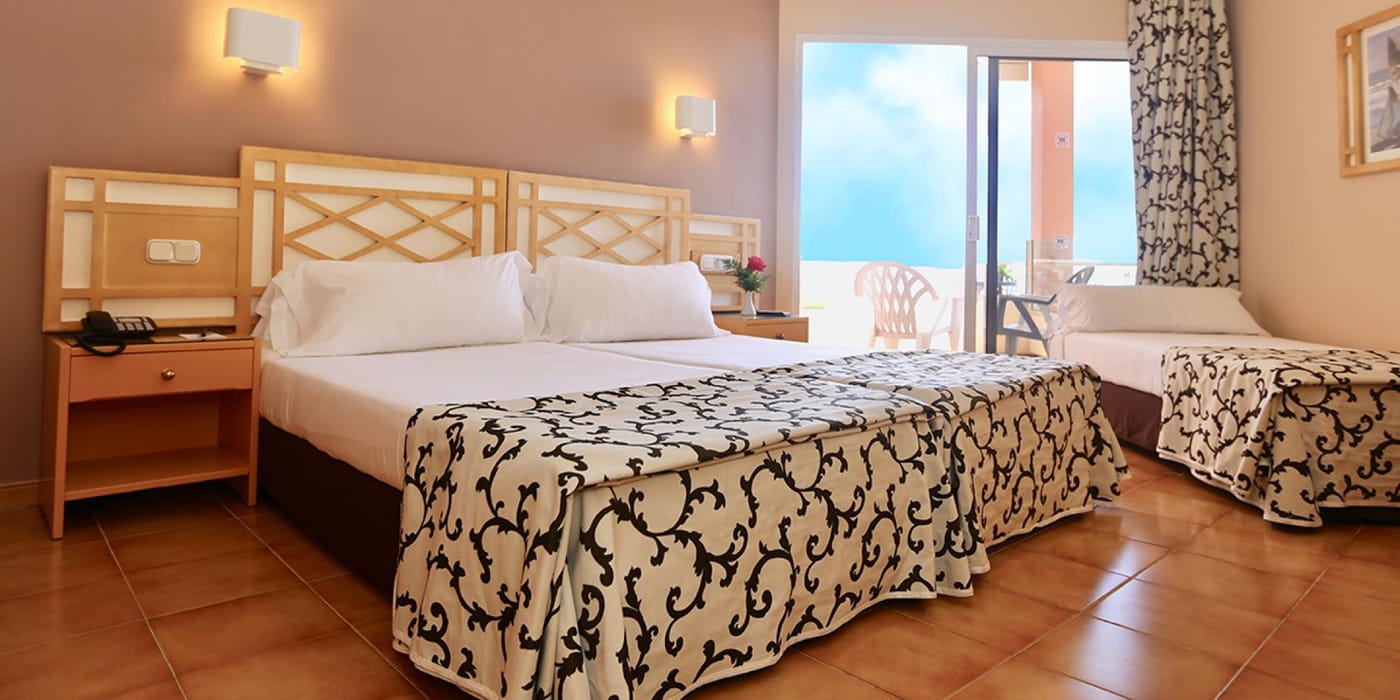 Hotel-Puerto-Palace-Room-28