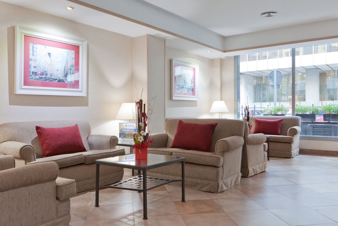 Senator-Castellana-Lobby-4