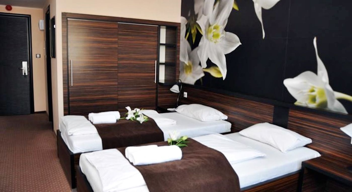 Green-Hotel-Budapest-General-view-11