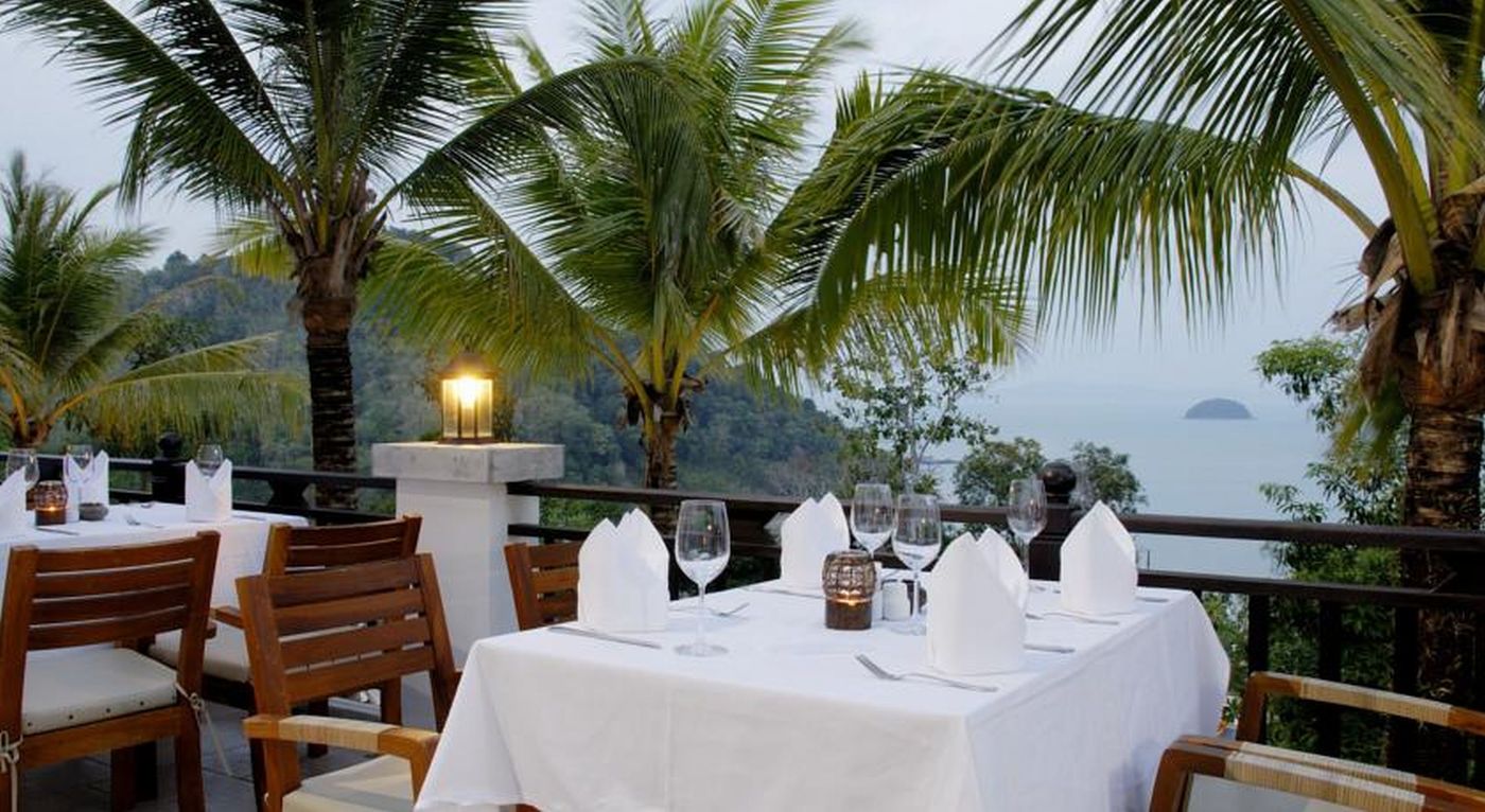 Supalai-Scenic-Bay-Resort-And-Spa-Restaurant-19
