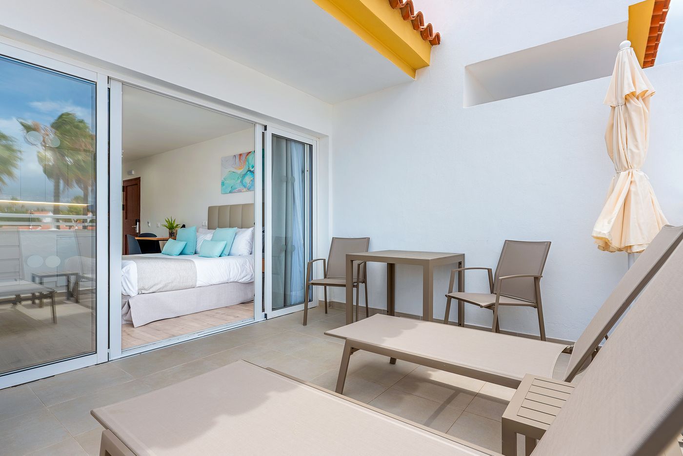 Wyndham-Residences-Golf-Del-Sur-Room-25