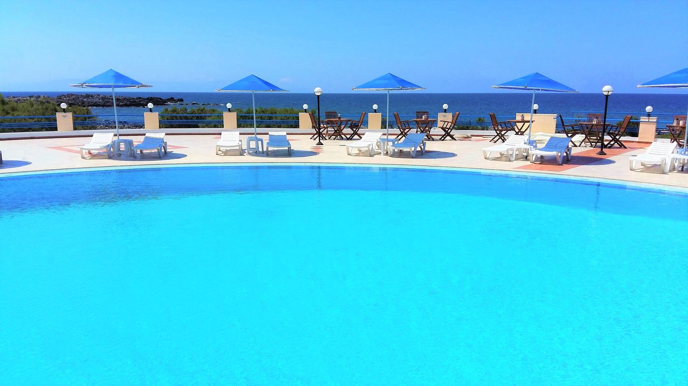 Zorbas-Hotel-Beach-Village-Pool-6