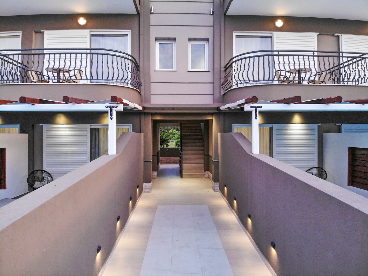 Royal-Hotel-General-view-64