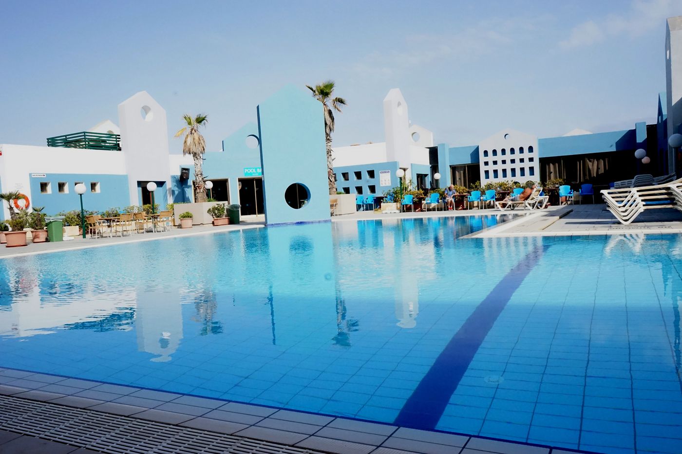 The-St-George-Park-Hotel-Pool-3