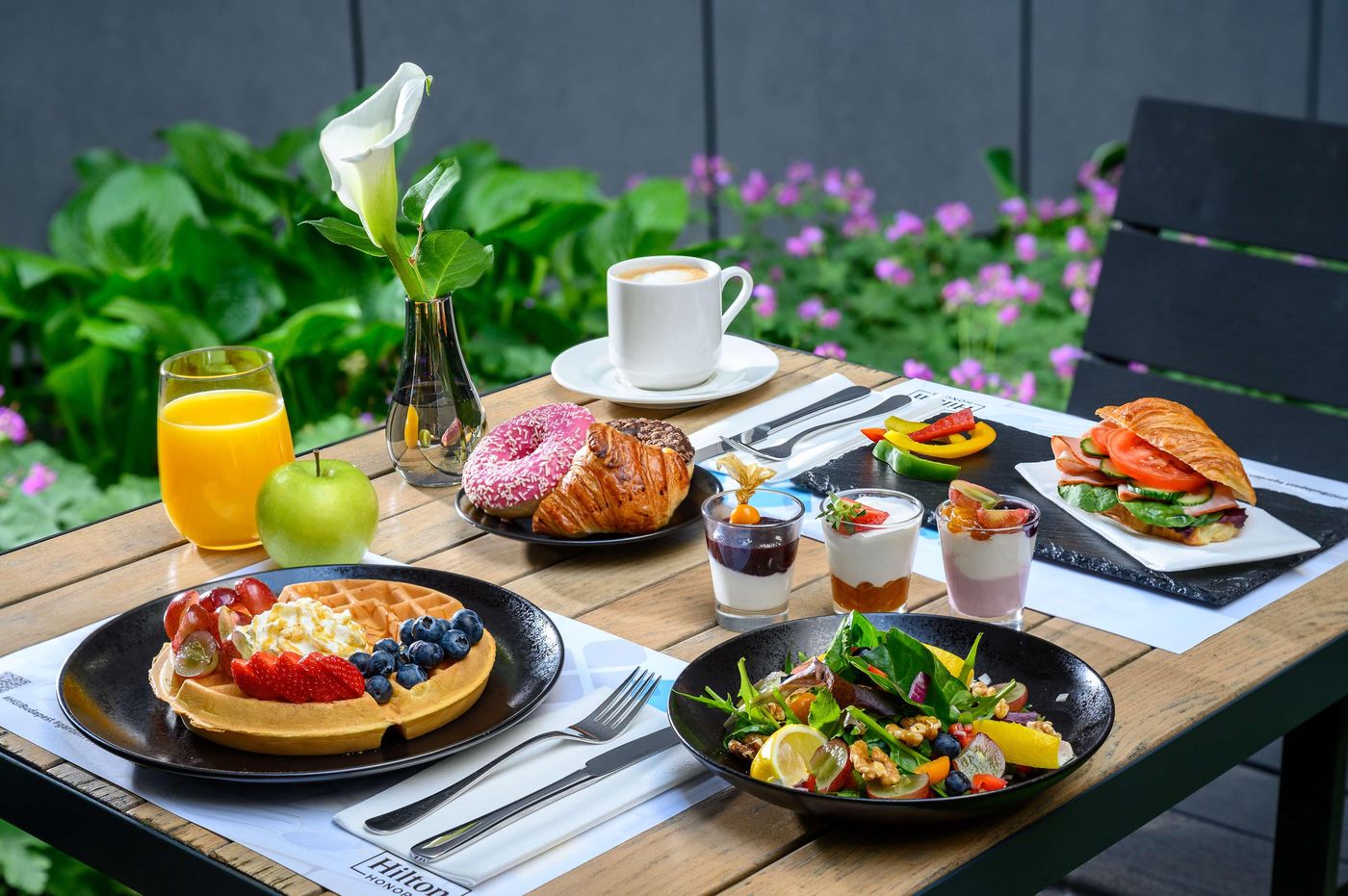 Hilton-Garden-Inn-Budapest-City-Centre-Restaurant-48