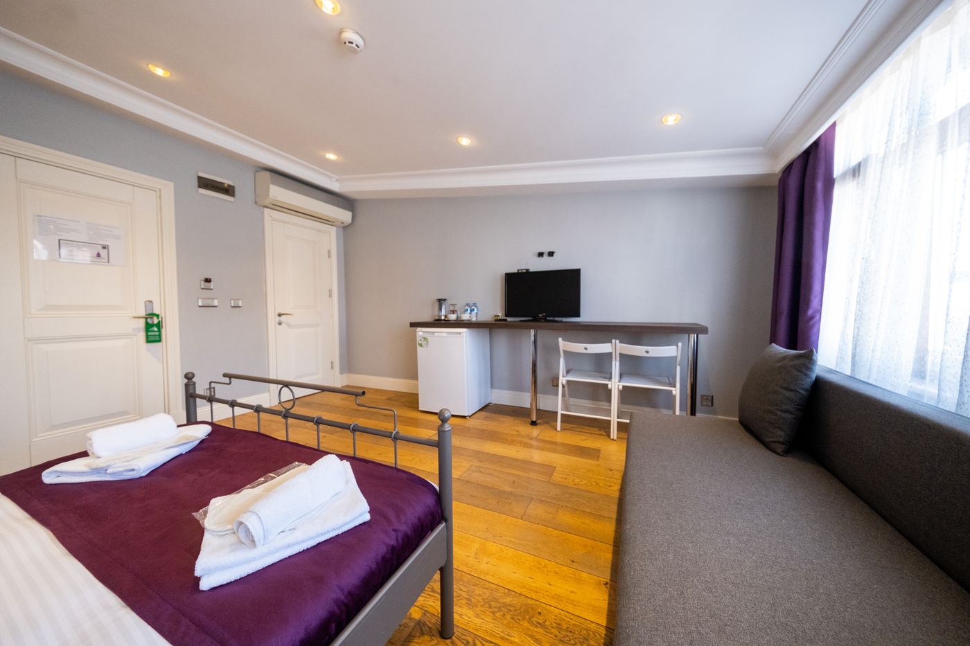 Frame-Galata-Hotel-Room-16