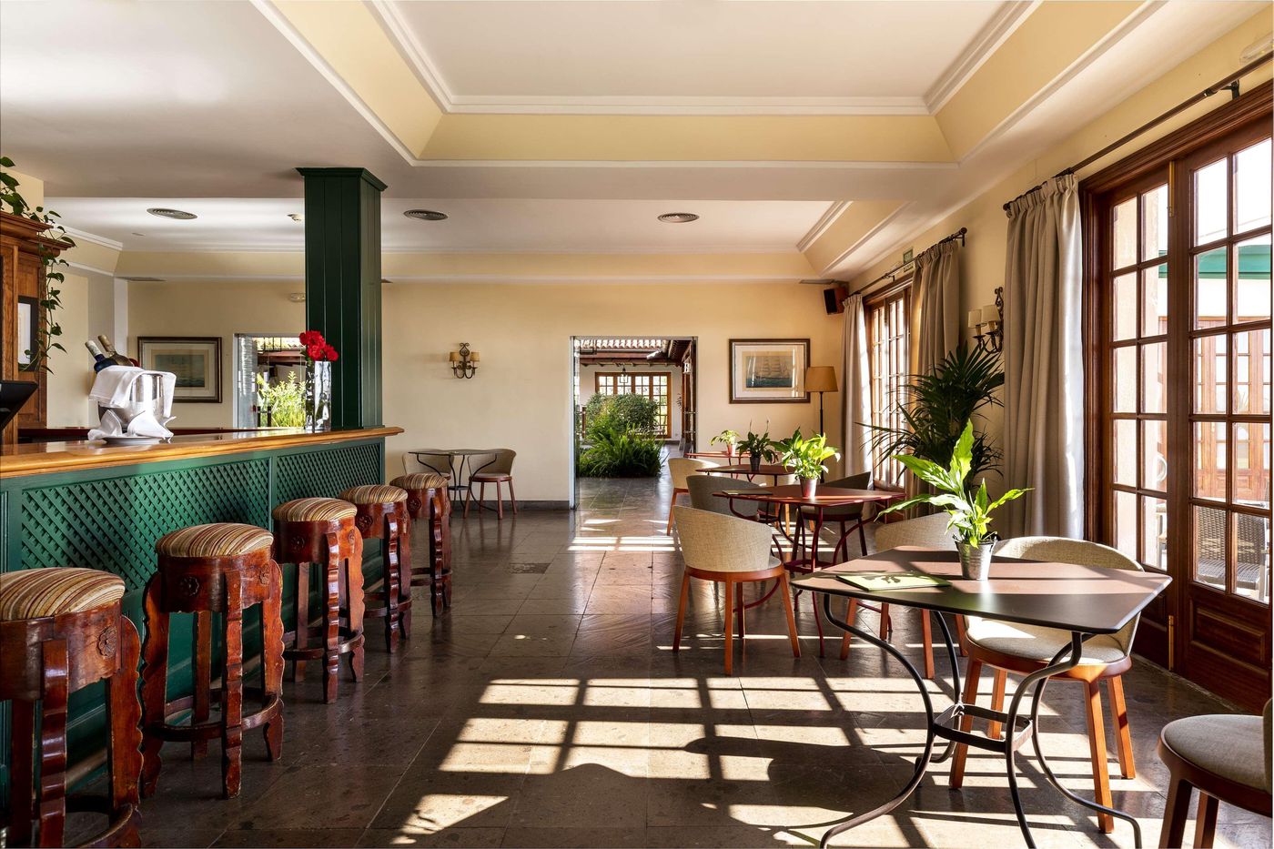 Parador-de-la-Palma-Restaurant-56