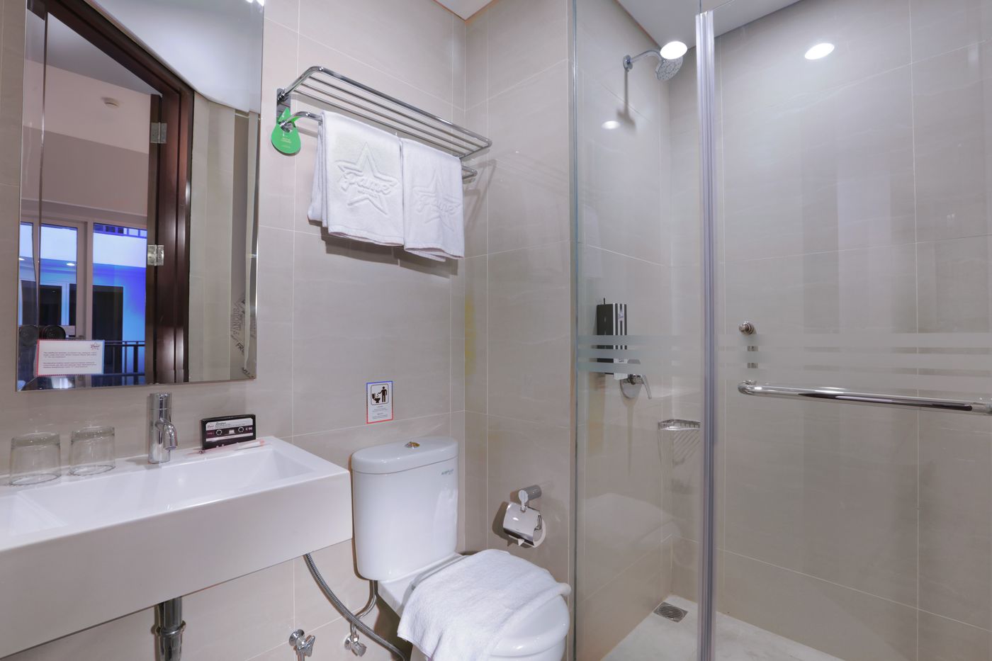 Fame Hotel Sunset Road Kuta Bali-Indonesia-Bali-Room-3