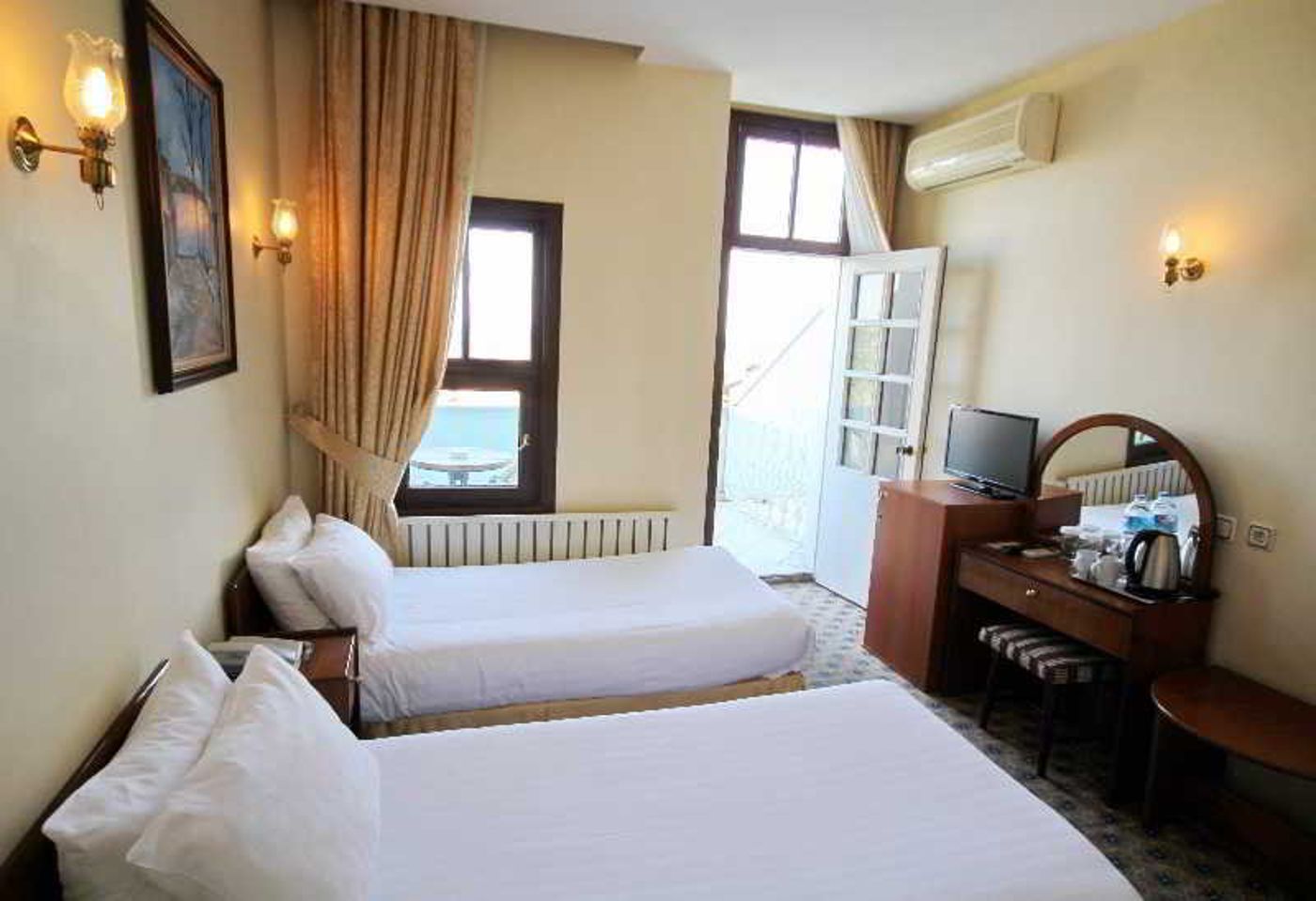 Historia-Hotel-Special-Class-Room-20