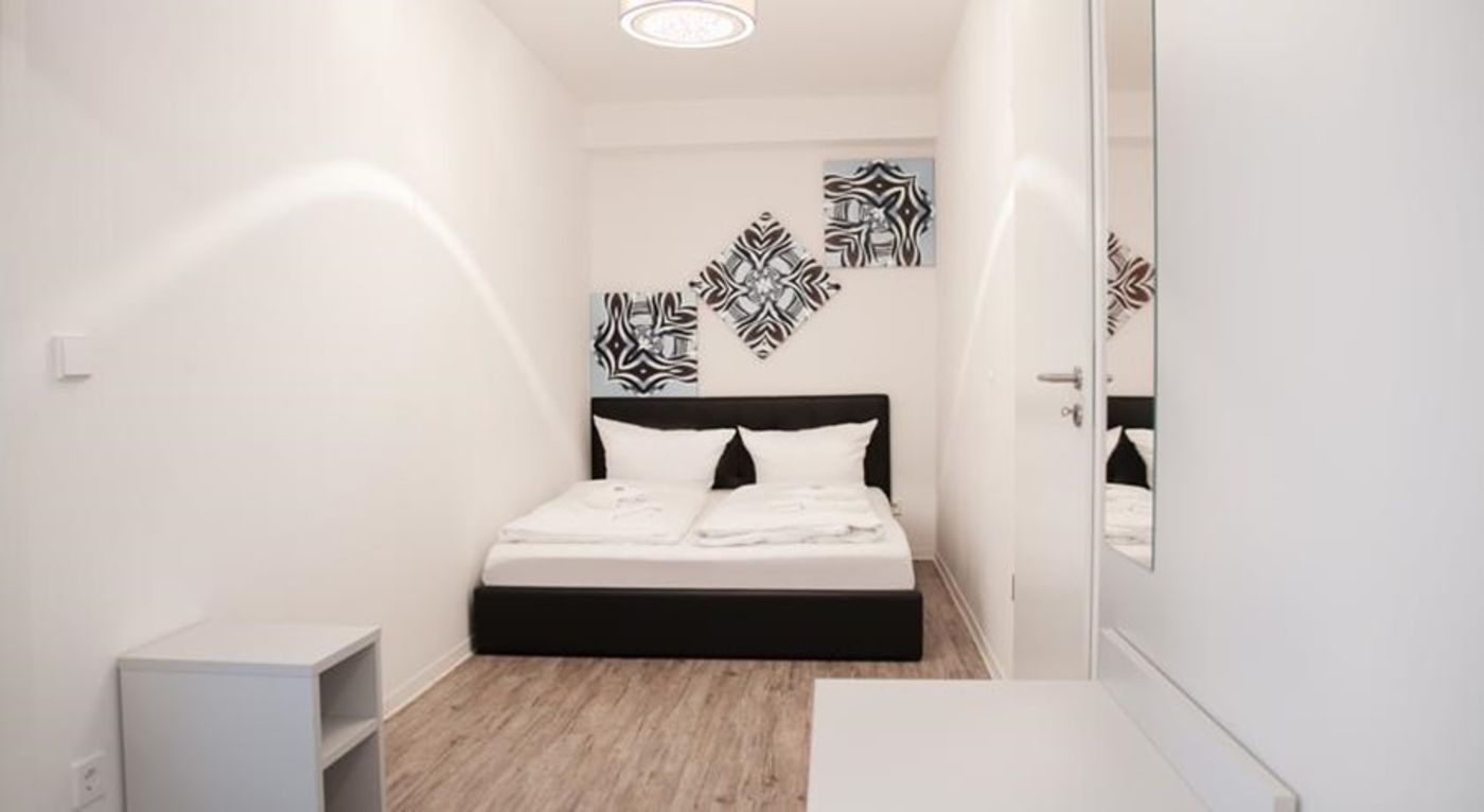 Apartments-Rosenthal-Residence-Room-37