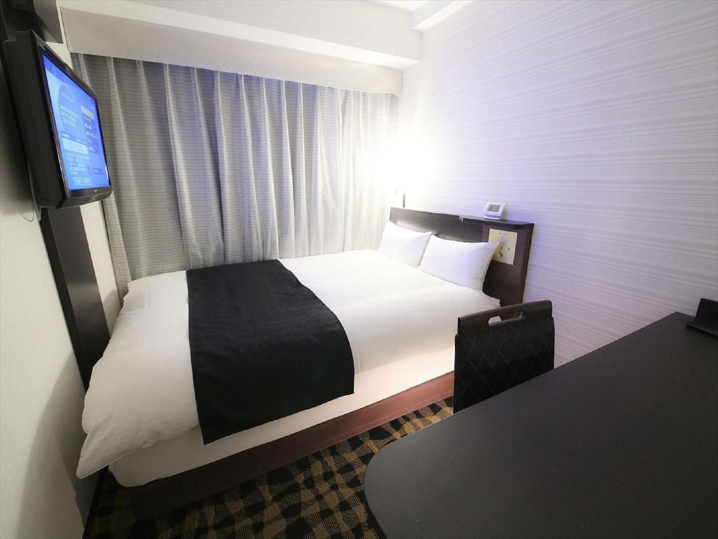 APA Hotel Tsukiji Eki Minami-Japan-Tokyo-Room-10