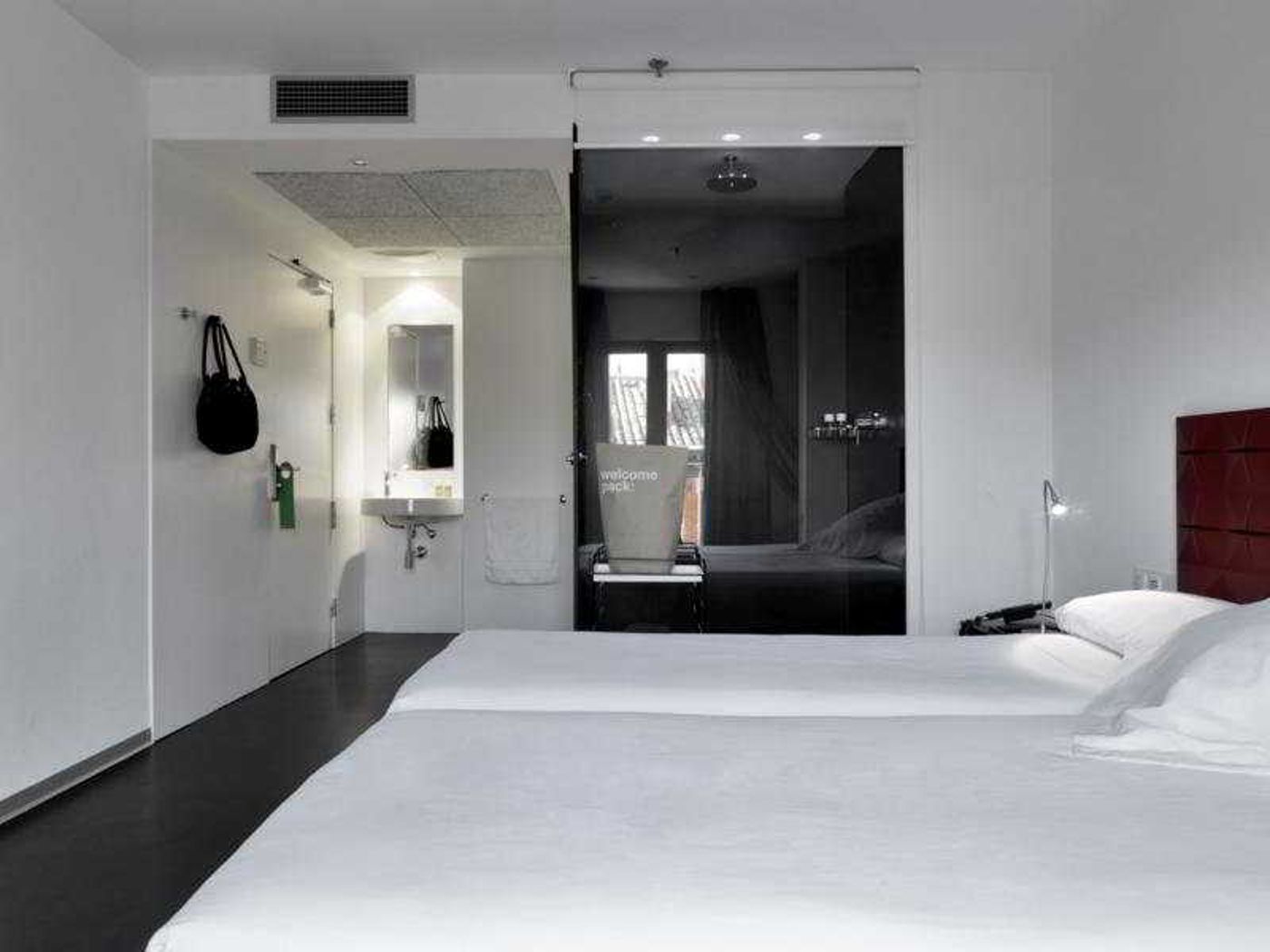 Hotel-Mayerling-Room-4