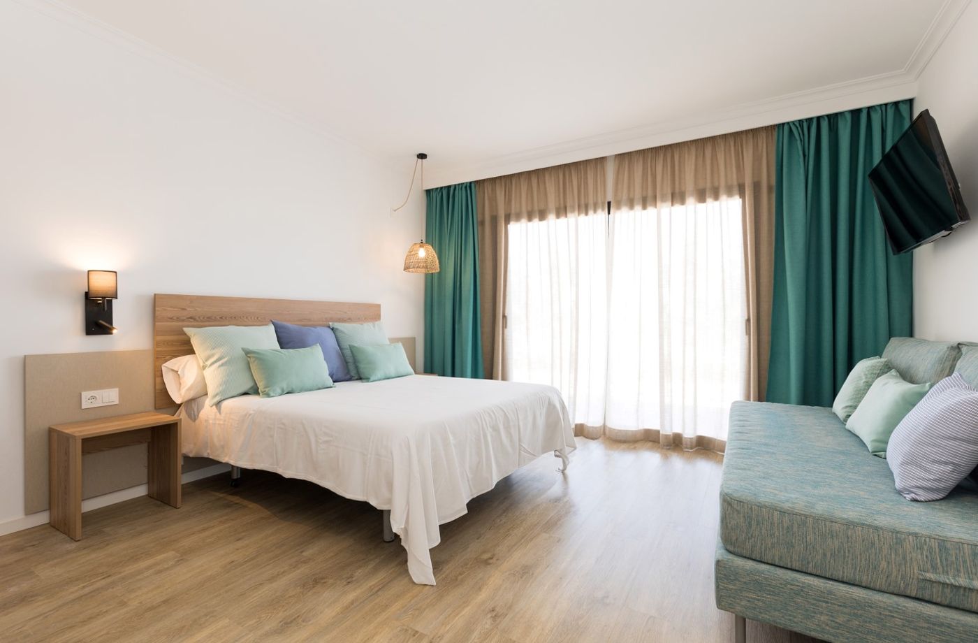 Mar-Hotels-Paradise-Club---Spa-Room-20