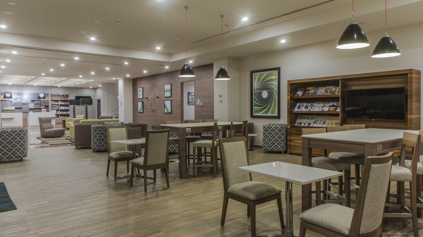 Holiday Inn Express Mexico City - Toreo-Mexico-Naucalpan-Lobby-9