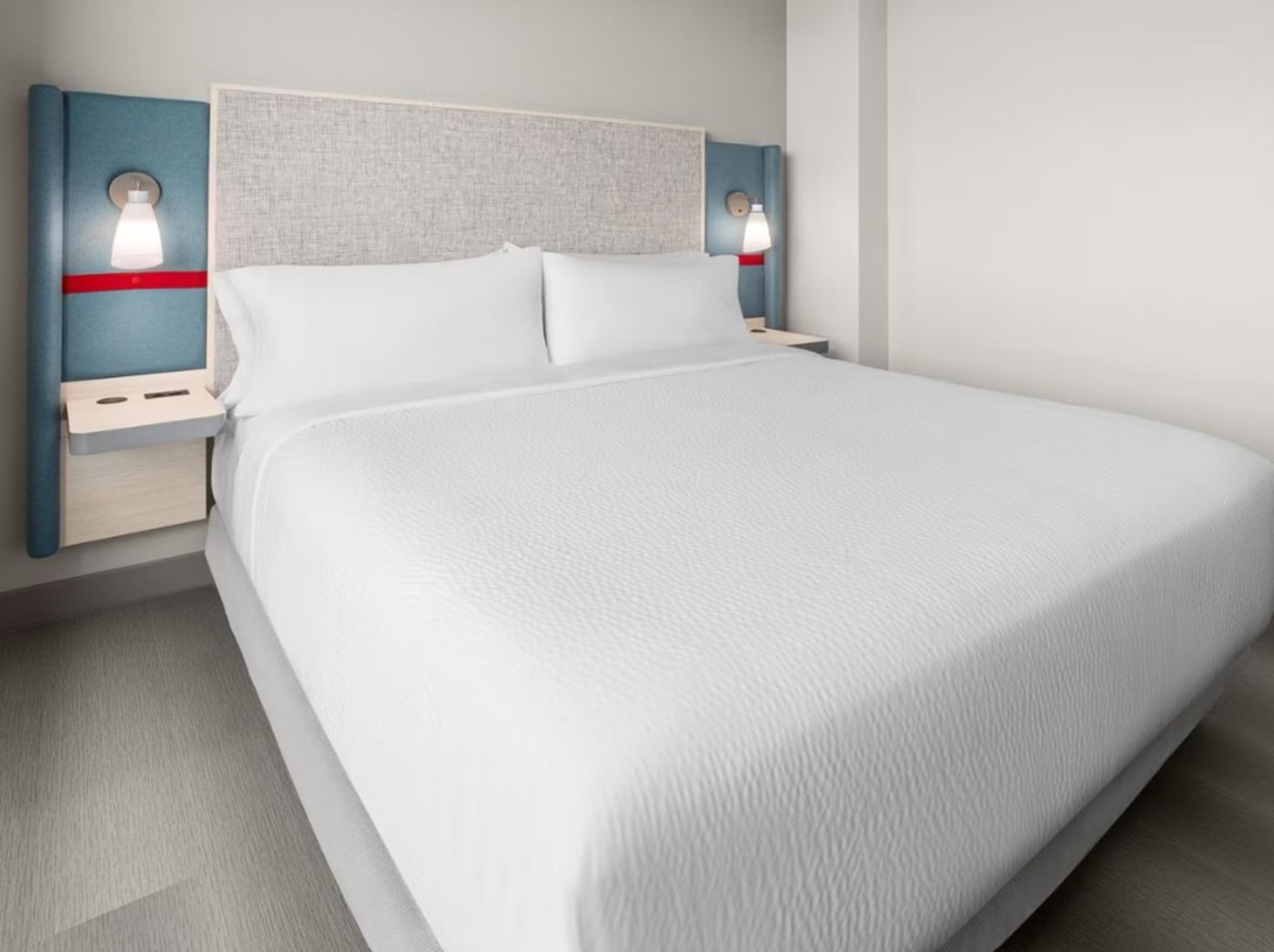 Avid-Hotels-Brooklyn-Dyker-Heights-Room-32