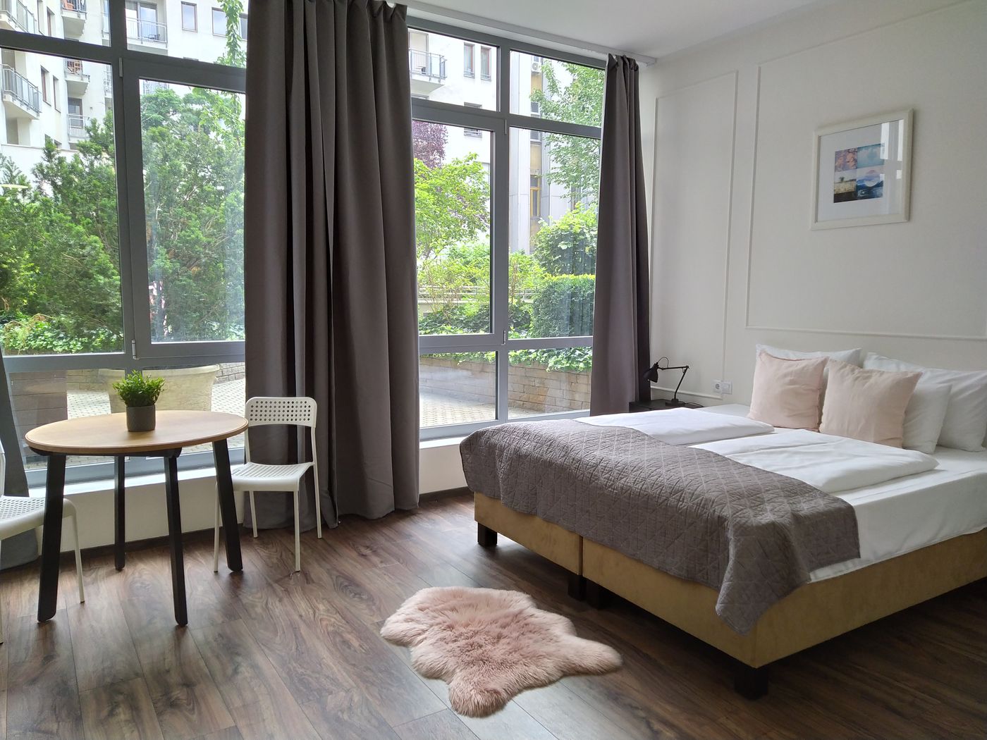 Vagabond-Downtown-Room-37