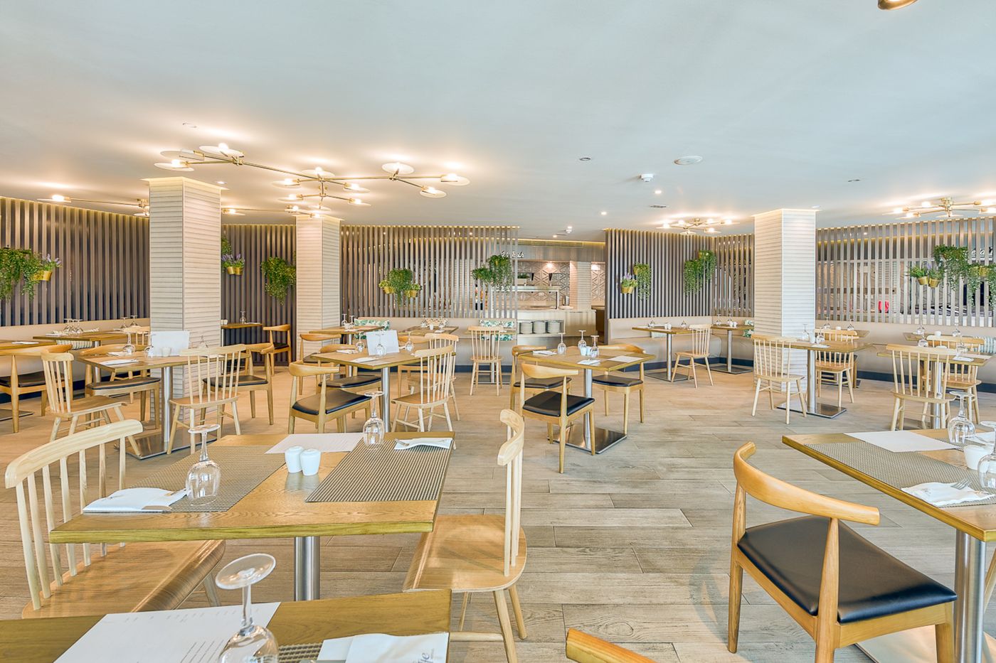 Hotel-LIVVO-Koala-Garden-Restaurant-49