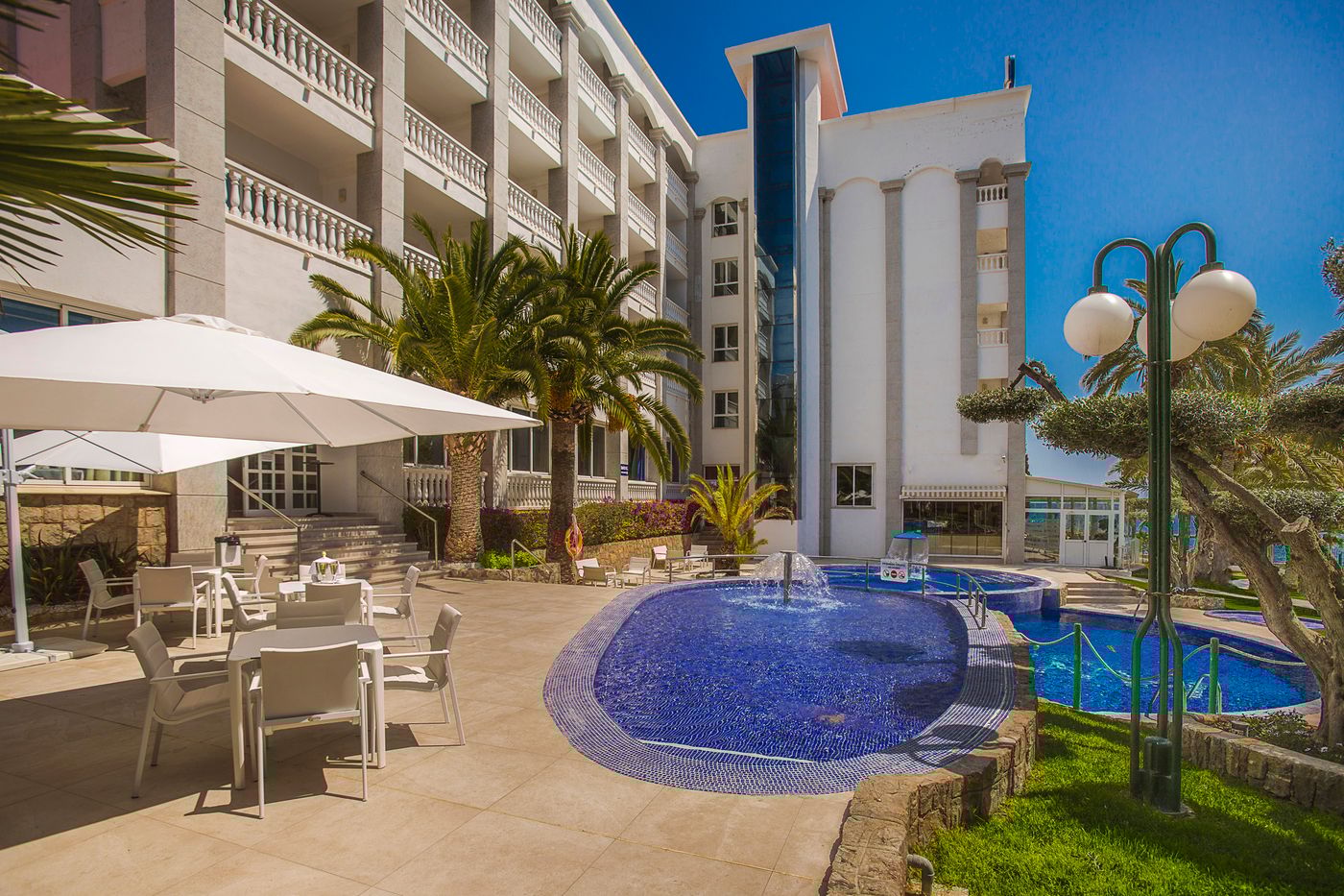 Gran-Hotel-Las-Fuentes-Pool-3