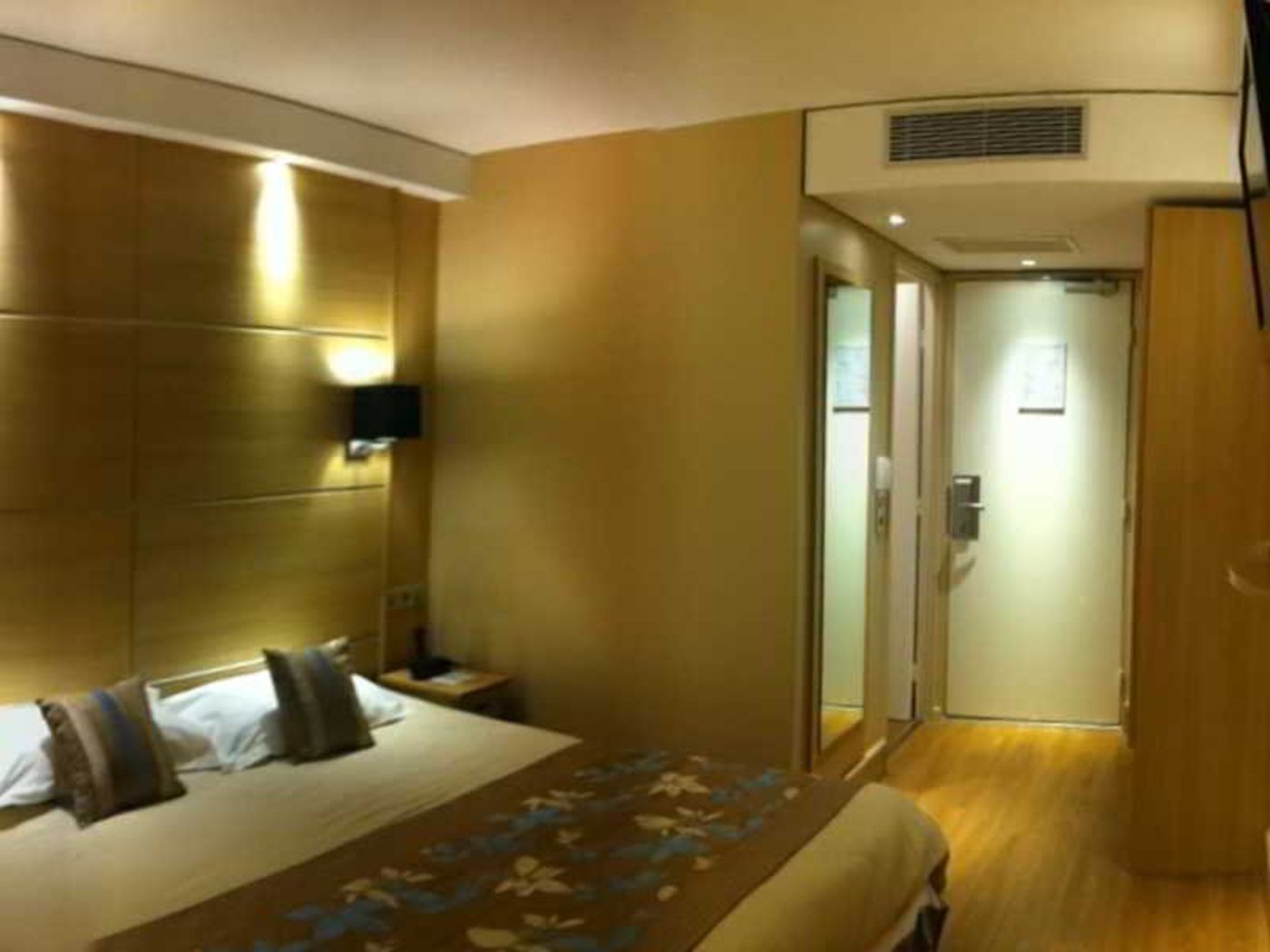 Hotel Novel Restaurant La Mamma-France-ANNECY-General view-10