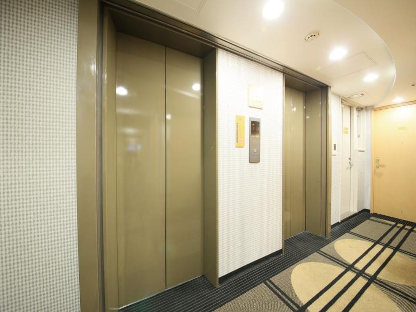 APA Hotel Nishiazabu-Japan-Tokyo-General view-7