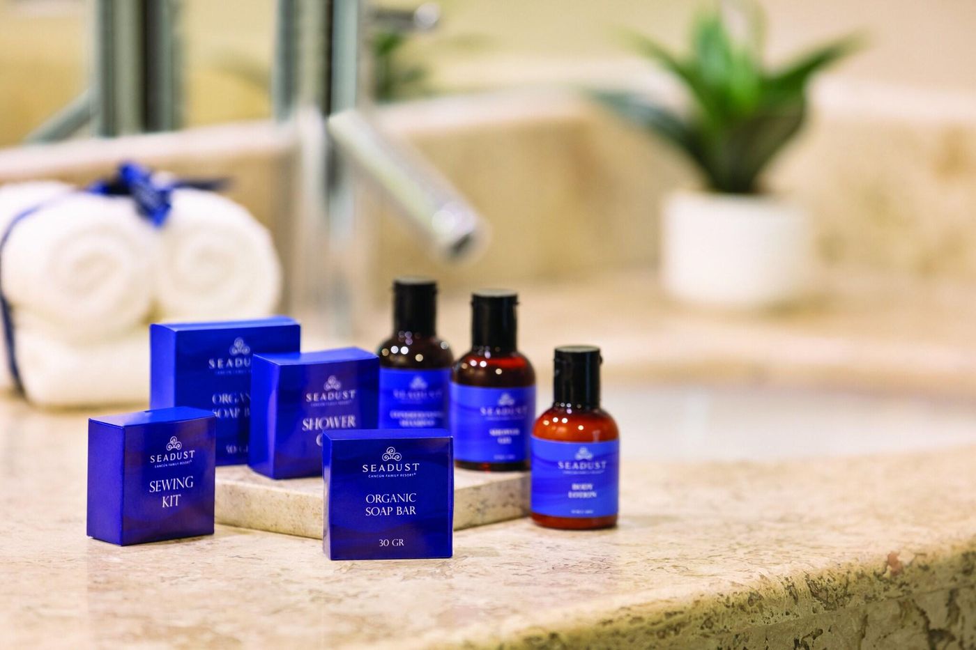 Seadust-Cancun-Family-Resort-Room-100