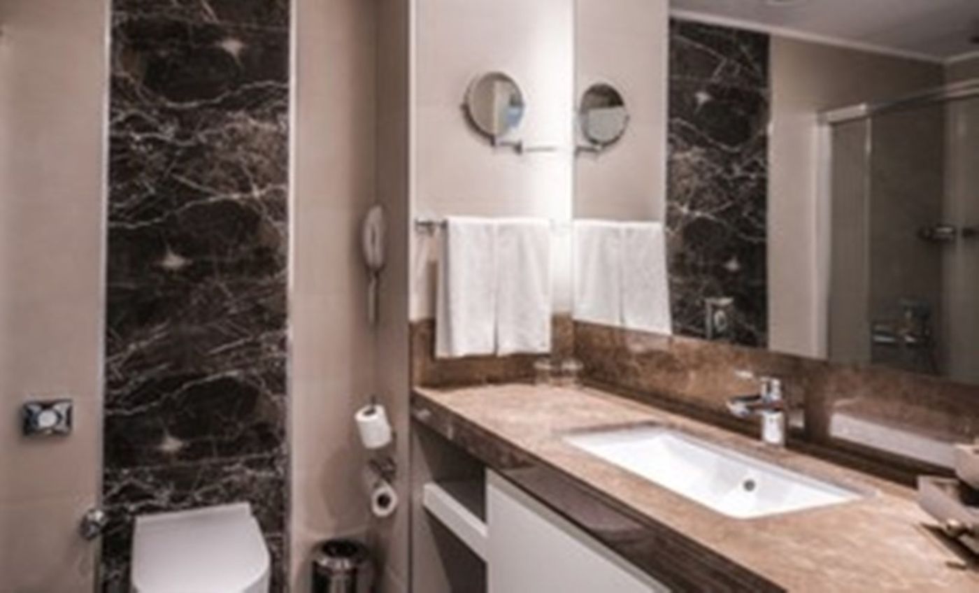 Haydarpasha-Palace-Room-28