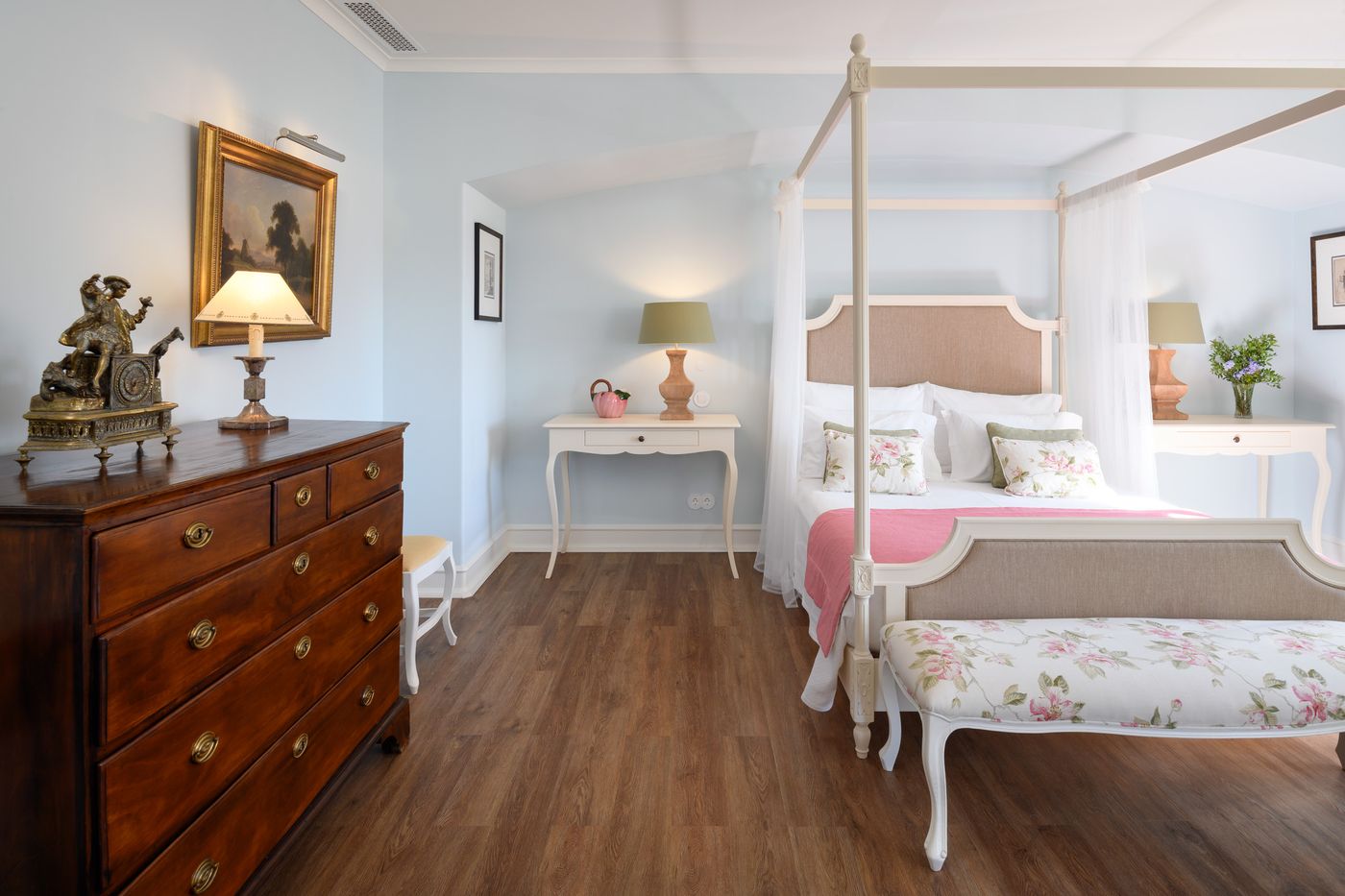 Casa-Palmela---Small-Luxury-Hotels---Villas-Room-26