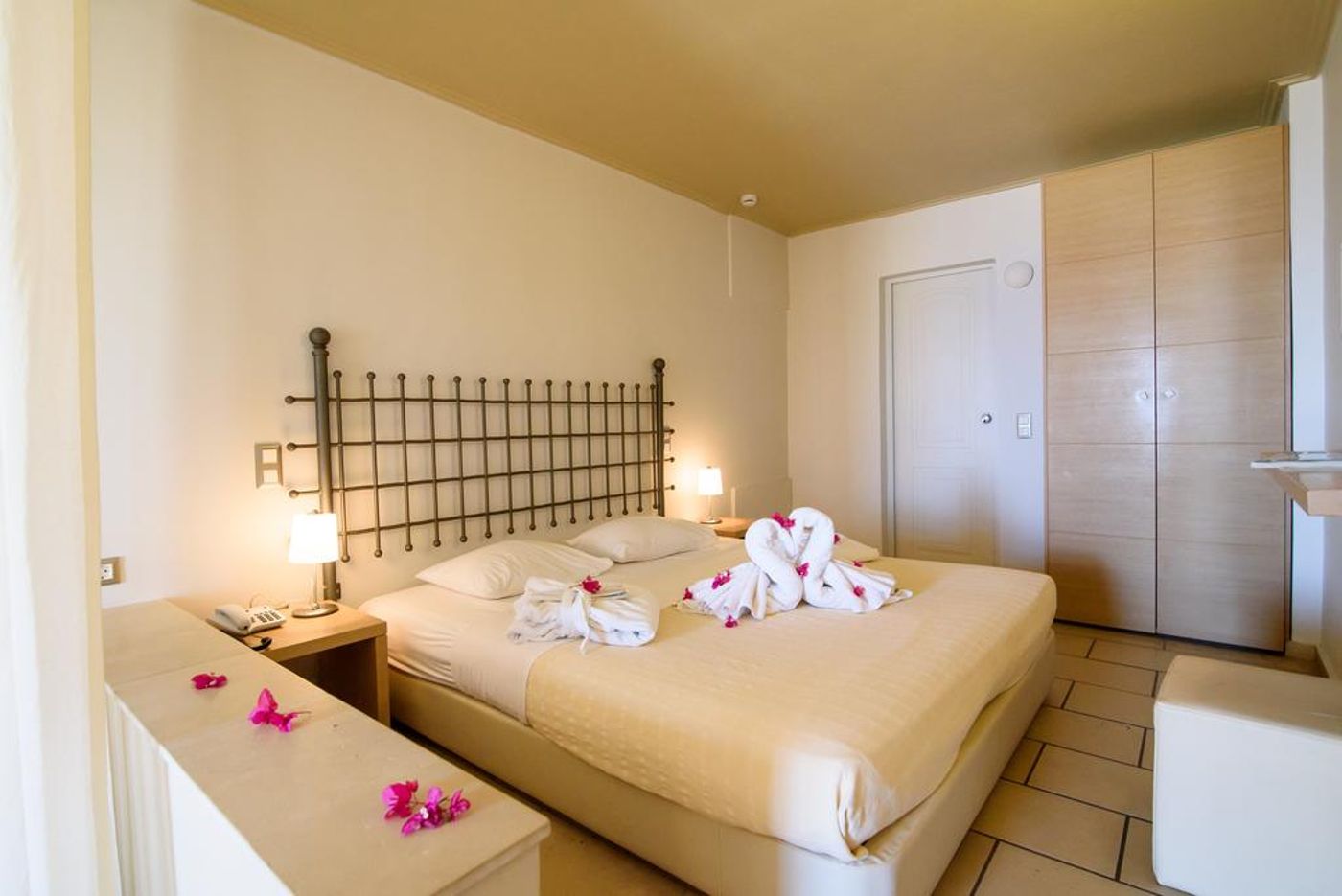 Antinea Suites and Spa