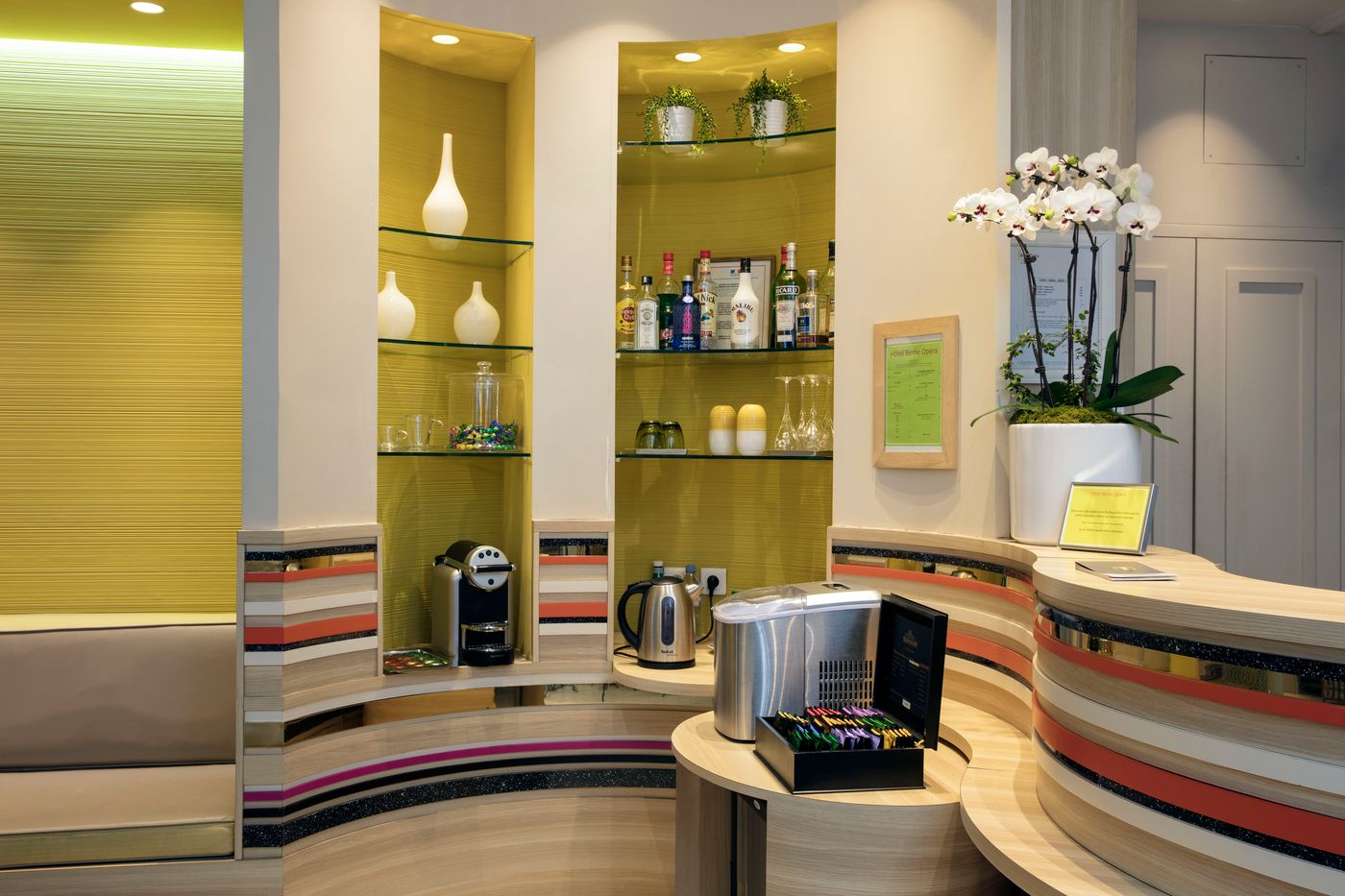 Hotel-Berne-Opera-Lobby-4