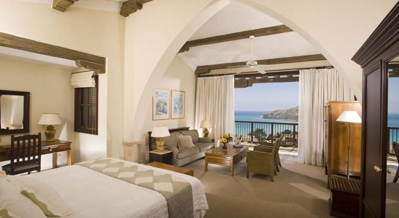 Columbia Beach Resort