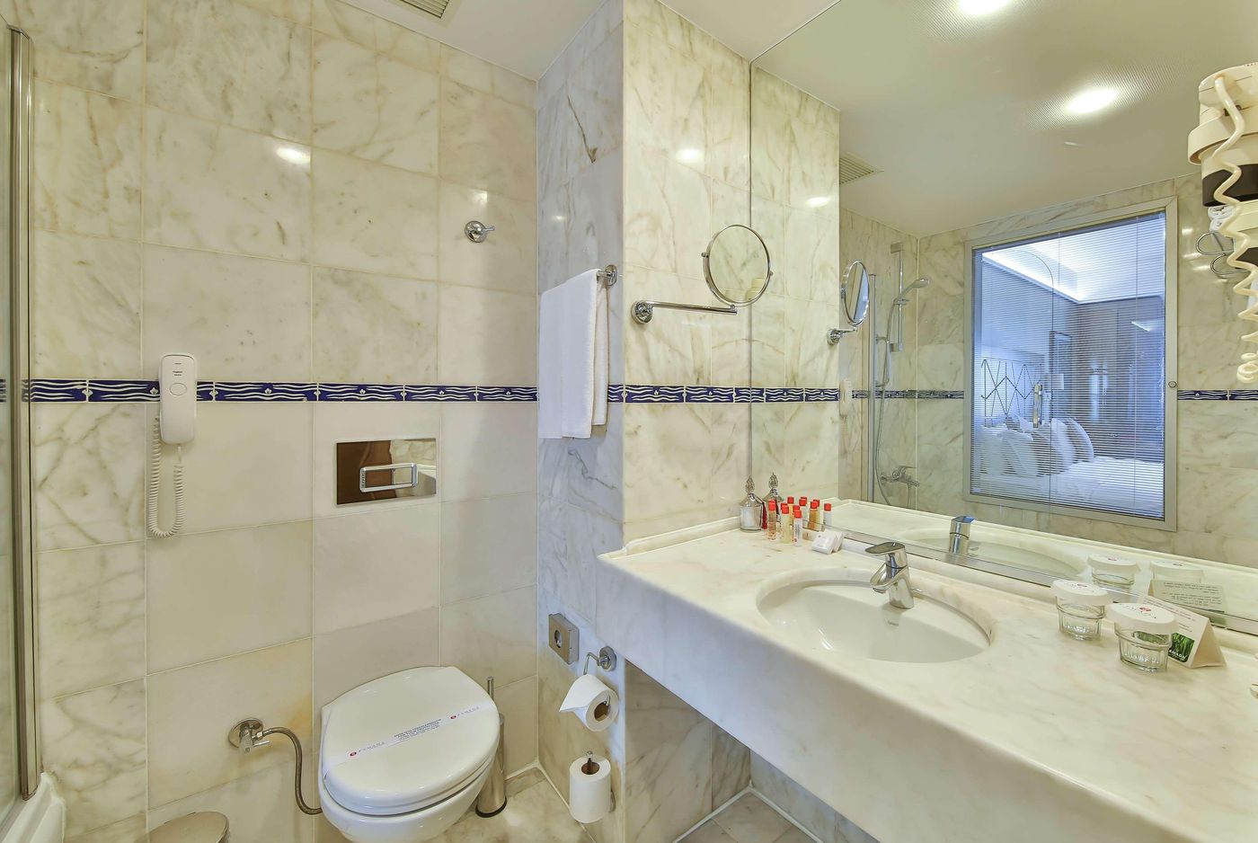 Ramada-Istanbul-Taksim-Room-26