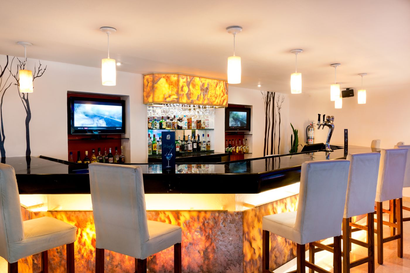 Flamingo-Cancun-Resort-Bar-48