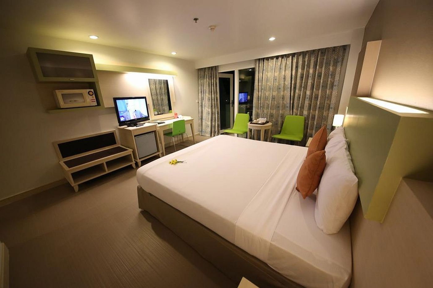 Sunshine Vista-Thailand-PATTAYA-Room-8