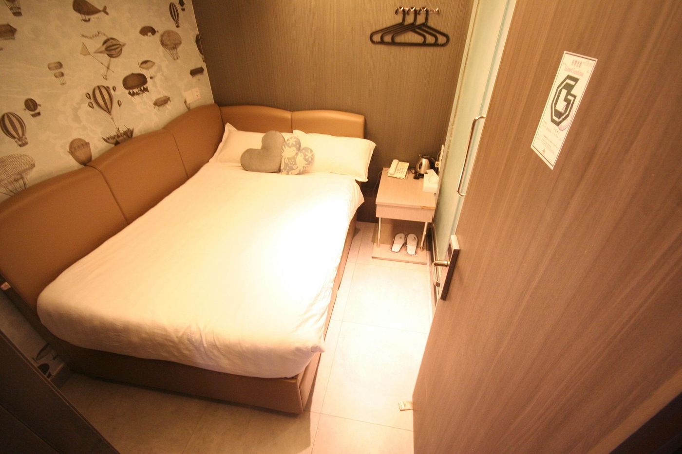 My-Hotel-Room-18