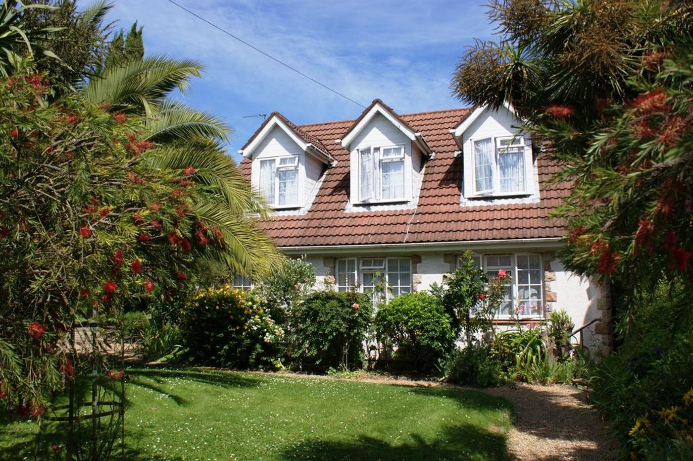 Grange-Lodge-General-view-2