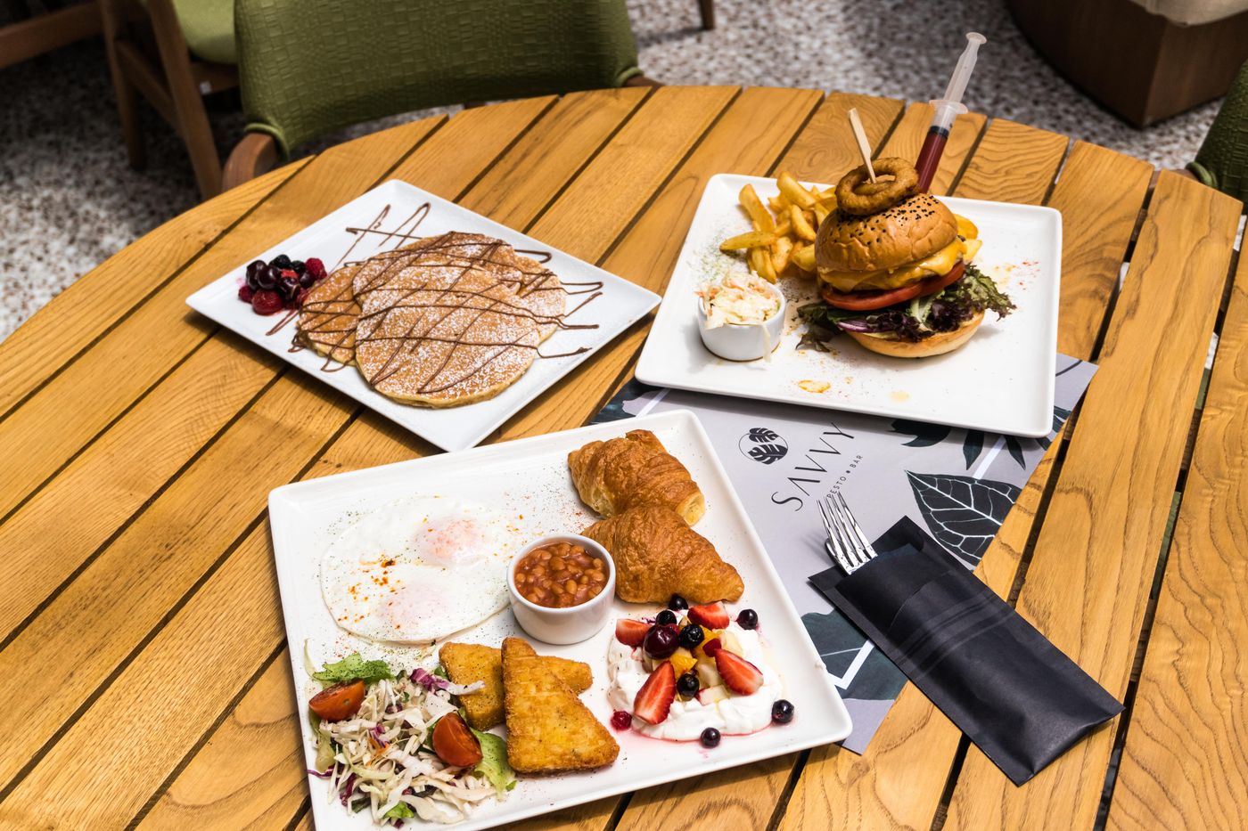 Canadian-Hotel-Restaurant-16