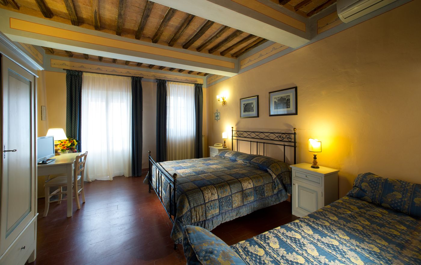 Palazzo-di-Valli-Room-6