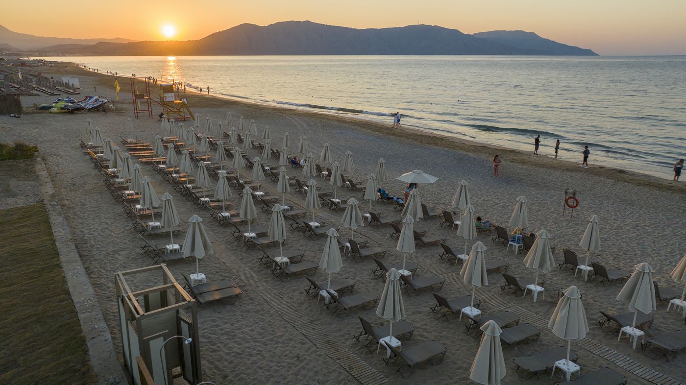 Vantaris-Luxury-Beach-Resort-Beach-84