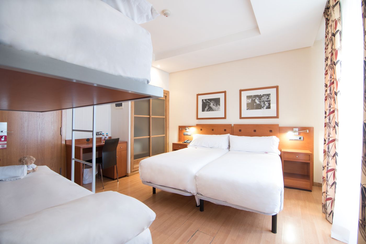 Petit-Palace-Preciados-Room-24