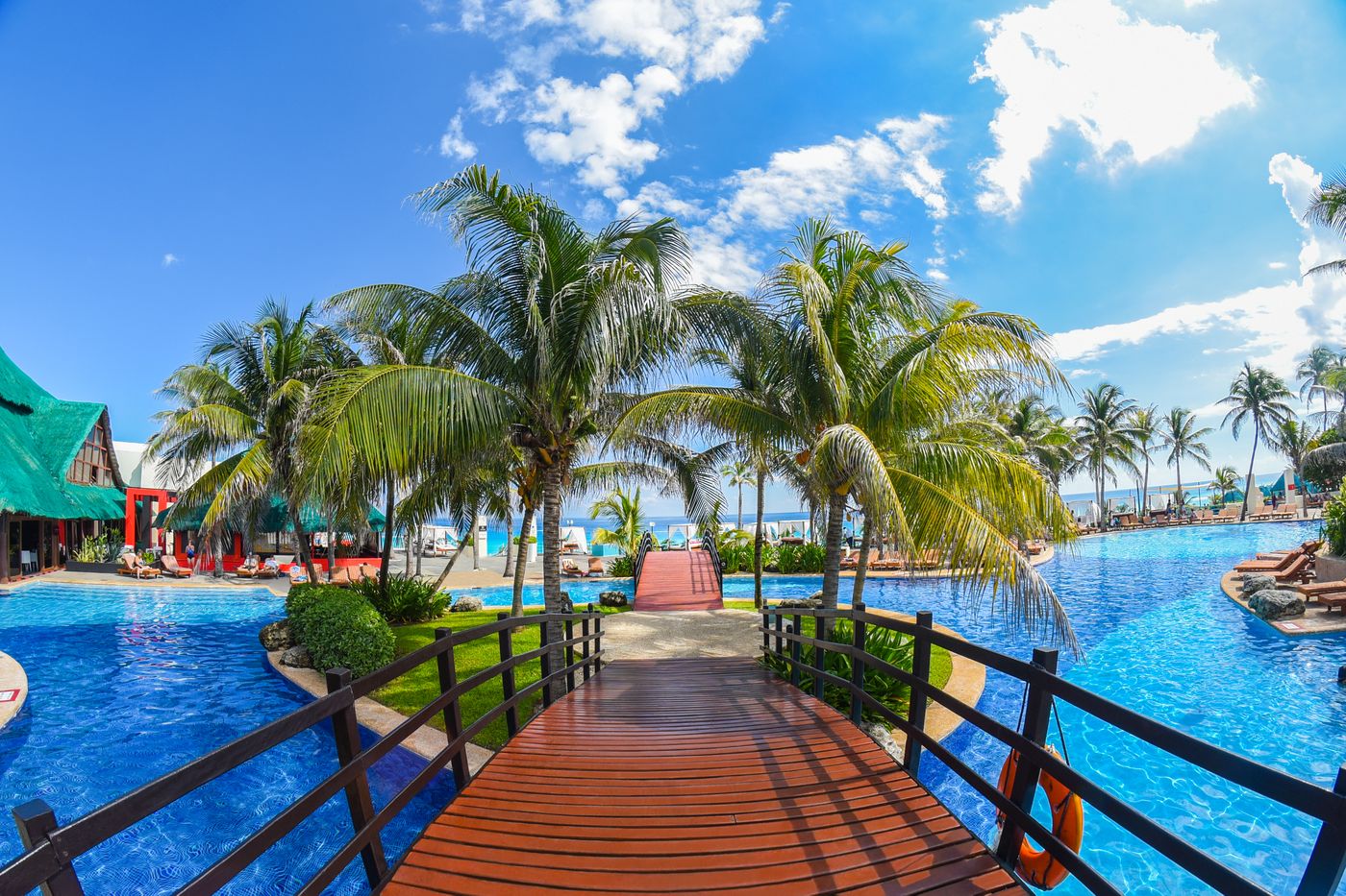 Grand-Oasis-Cancun-Pool-6