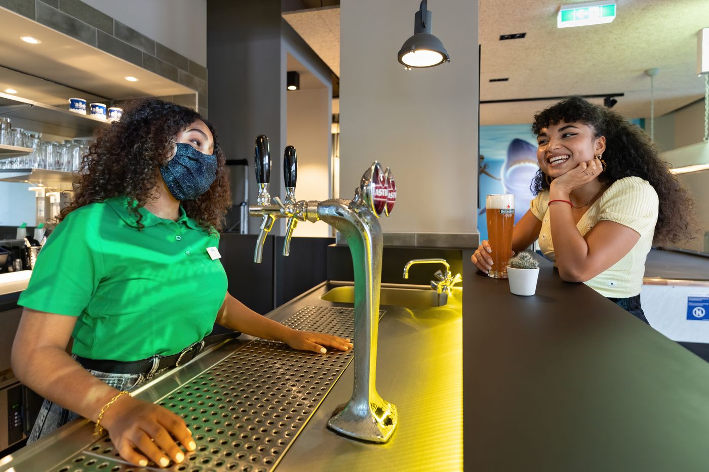 a&o Hamburg Hauptbahnhof - Germany - HAMBURG - Bar - 9