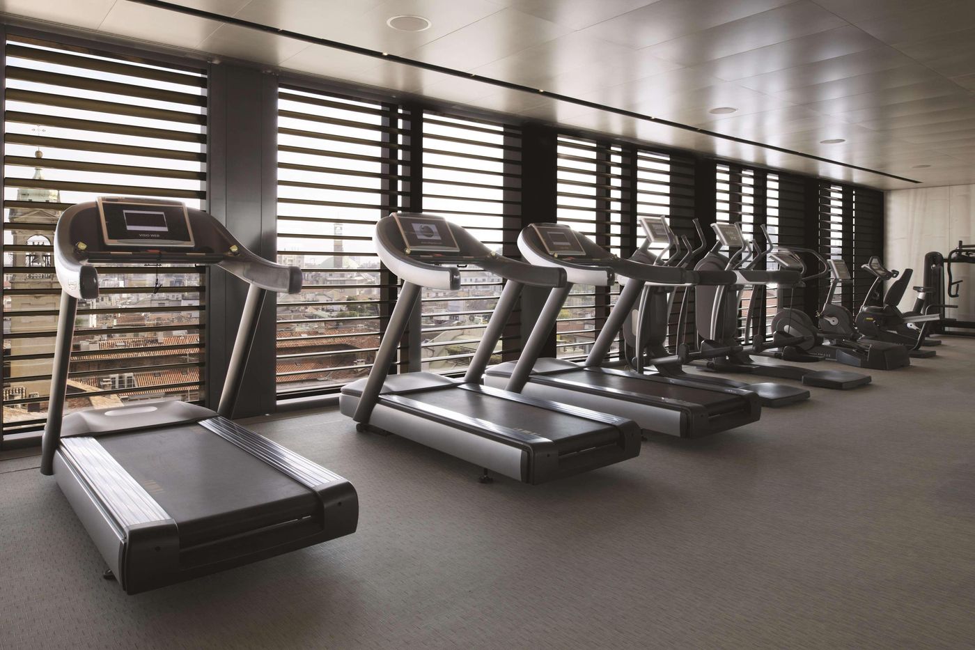 Armani-Hotel-Milano-Sports-and-Entertainment-70