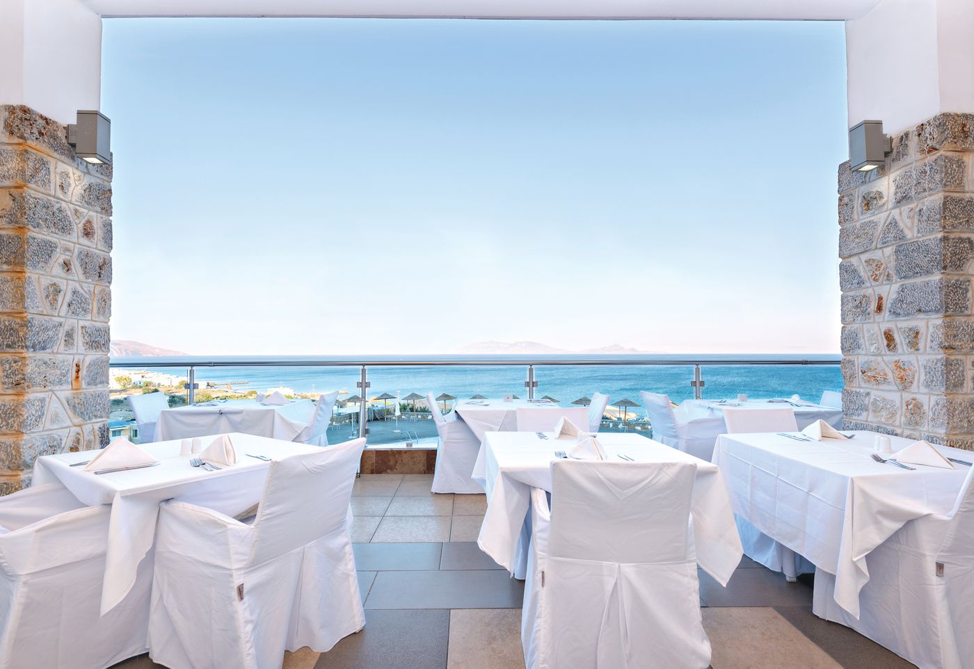 Grand-Blue-Beach-Hotel-Restaurant-82